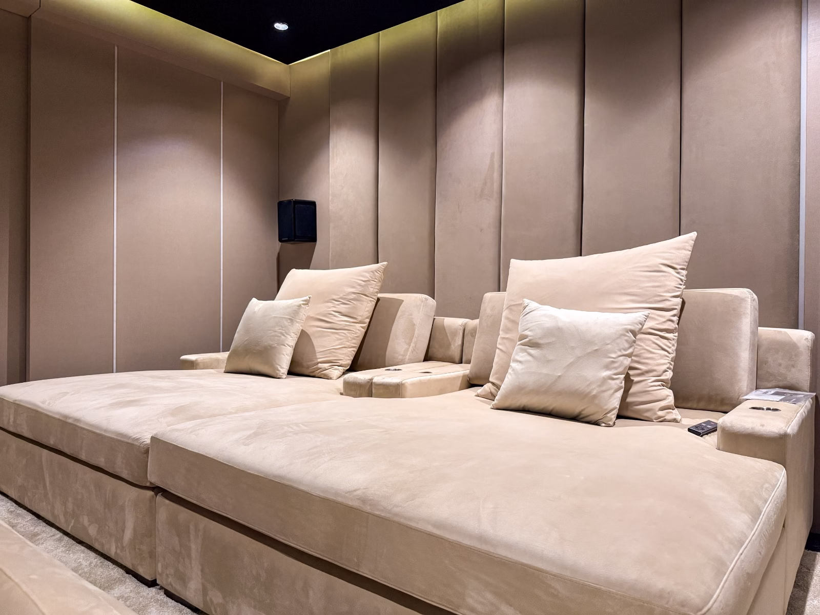 WhatsApp Image 2025 12 12 at 15.59.09 (3)